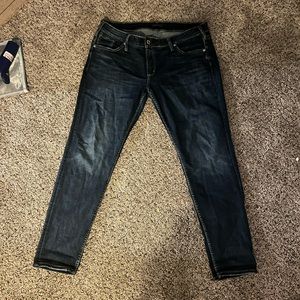 Silver boyfriend jeans very good condition. Size w36/l29. Worn 1 time.